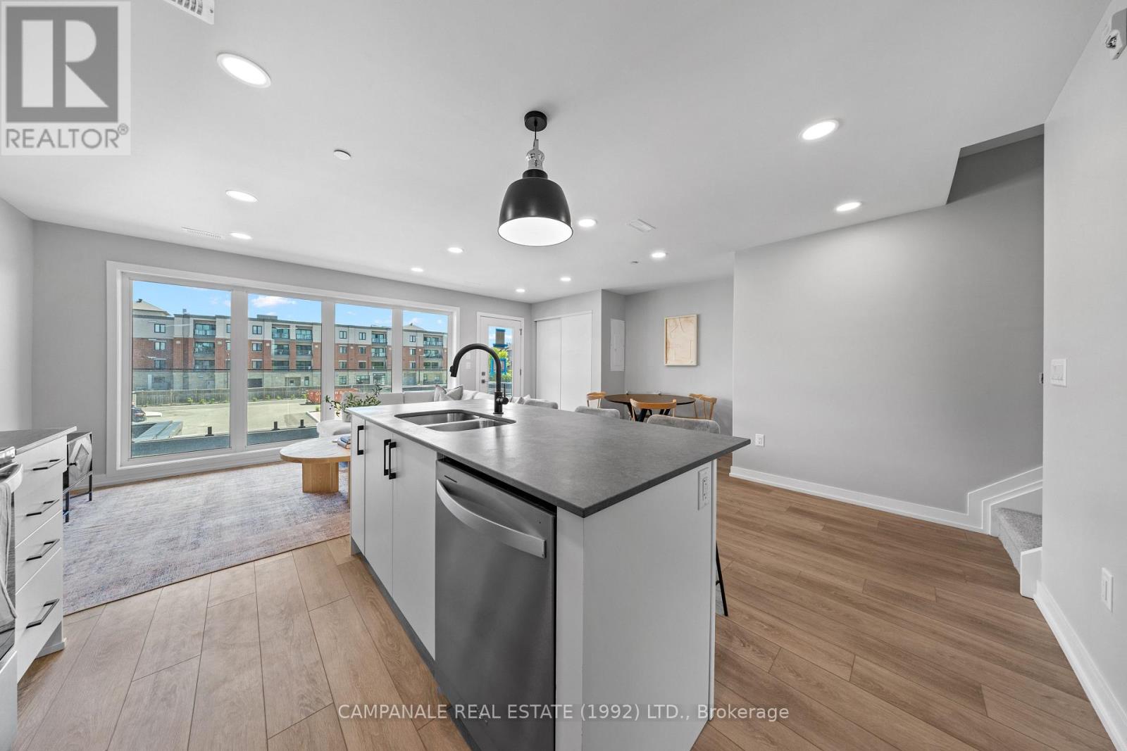 4 Modugno Avenue, Ottawa, Ontario  K2J 6J2 - Photo 6 - X12407465