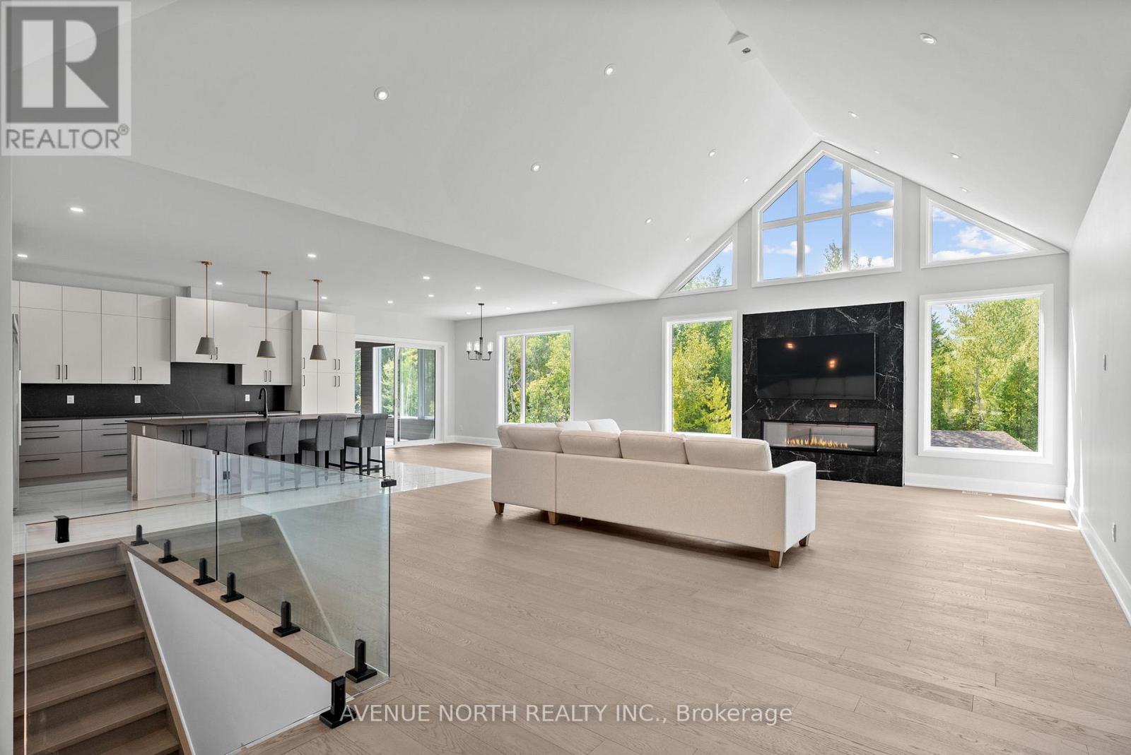 135 Cherryhill Drive, Ottawa, Ontario  K0A 1L0 - Photo 4 - X12410846