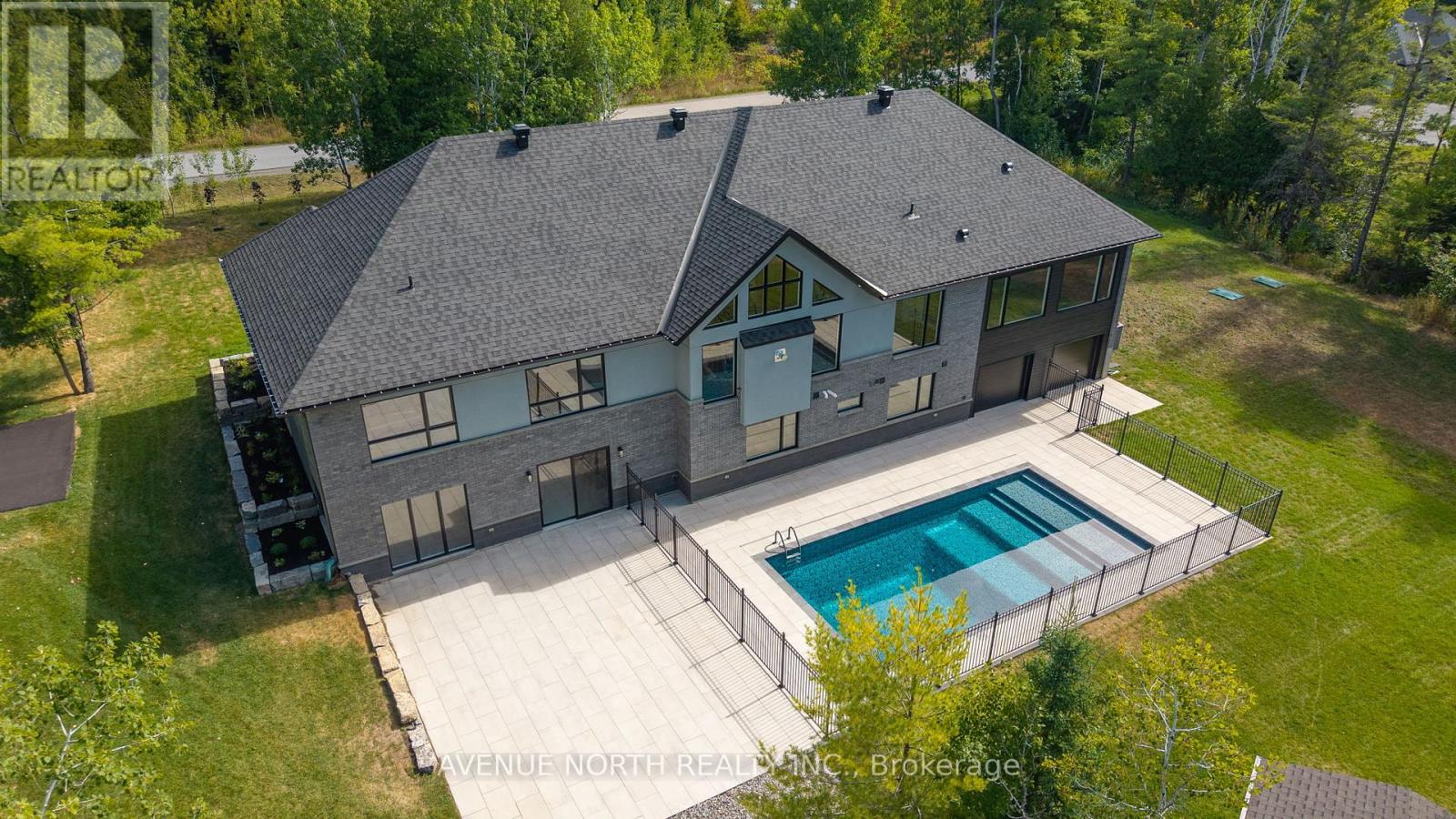 135 Cherryhill Drive, Ottawa, Ontario  K0A 1L0 - Photo 45 - X12410846