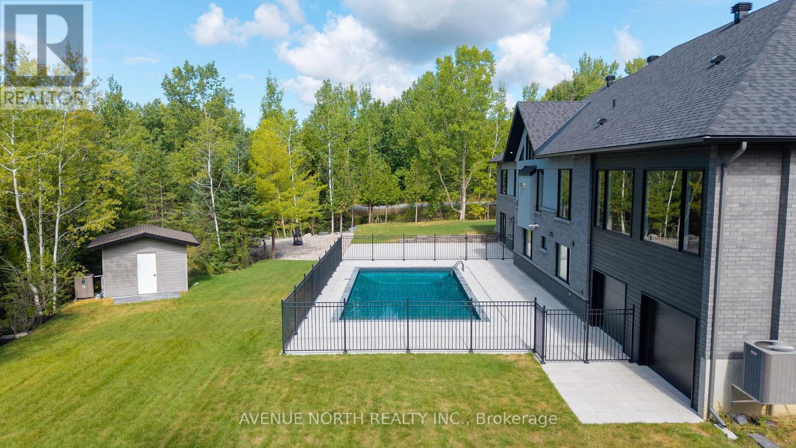 135 Cherryhill Drive, Ottawa, Ontario  K0A 1L0 - Photo 47 - X12410846