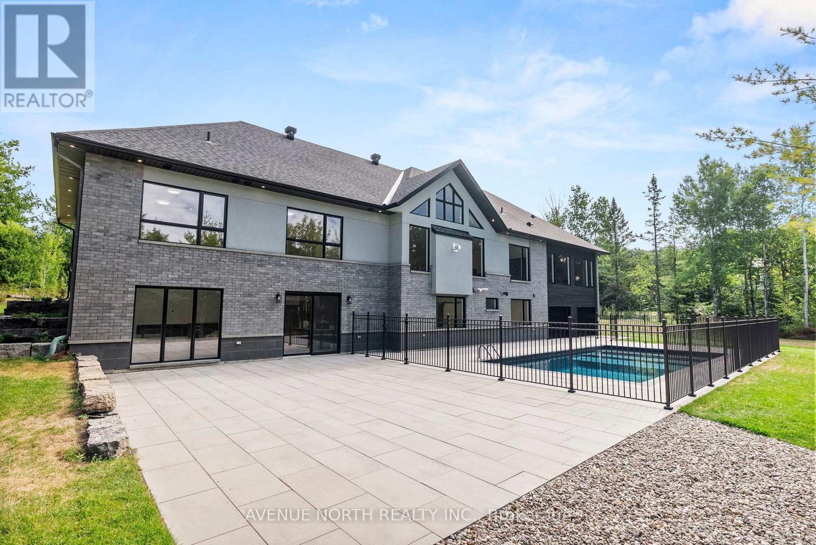 135 Cherryhill Drive, Ottawa, Ontario  K0A 1L0 - Photo 50 - X12410846