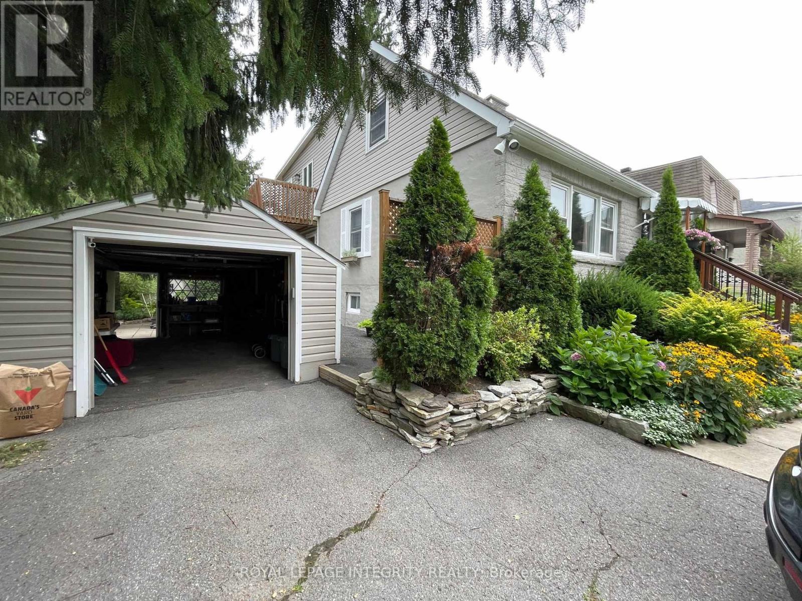 465 Guy Street, Ottawa, Ontario  K1K 1C1 - Photo 3 - X12424686