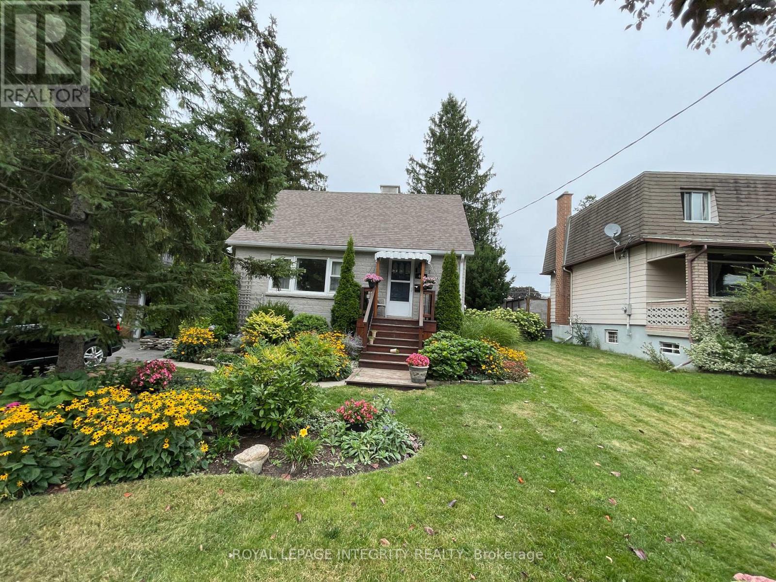 465 Guy Street, Ottawa, Ontario  K1K 1C1 - Photo 5 - X12424686