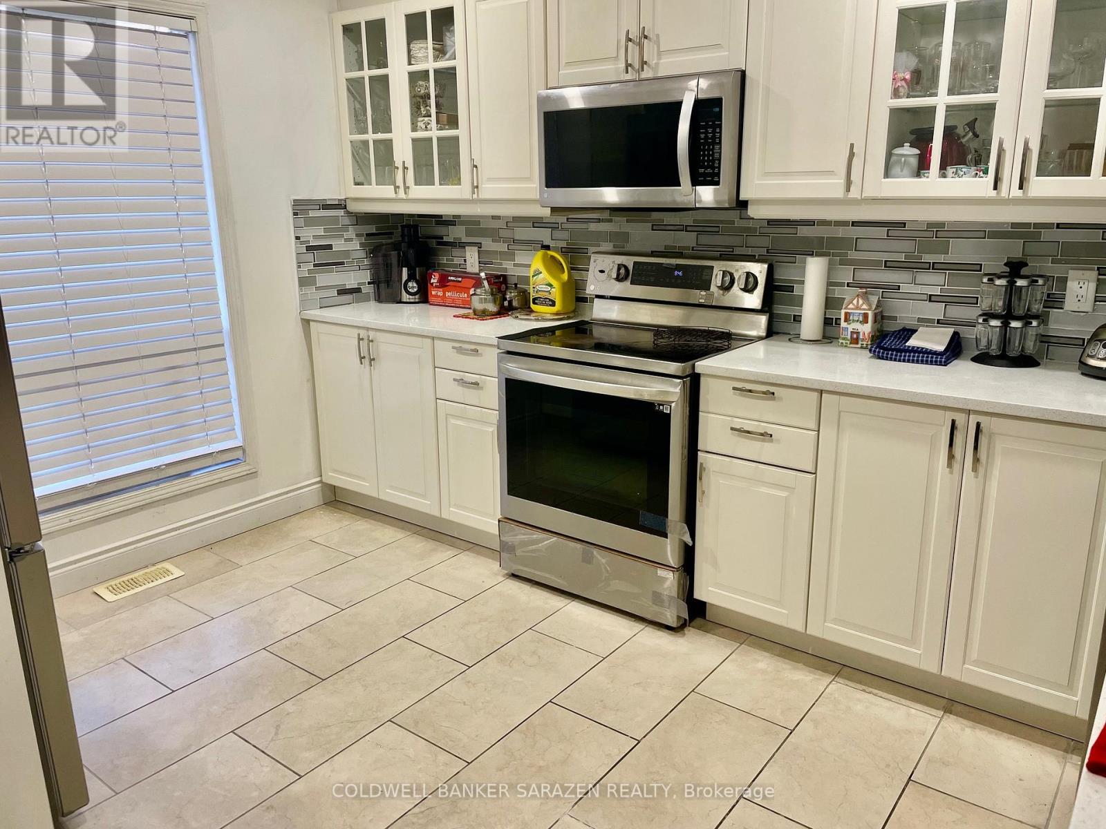 15 Sturbridge Private, Ottawa, Ontario  K1T 3J6 - Photo 12 - X12430735