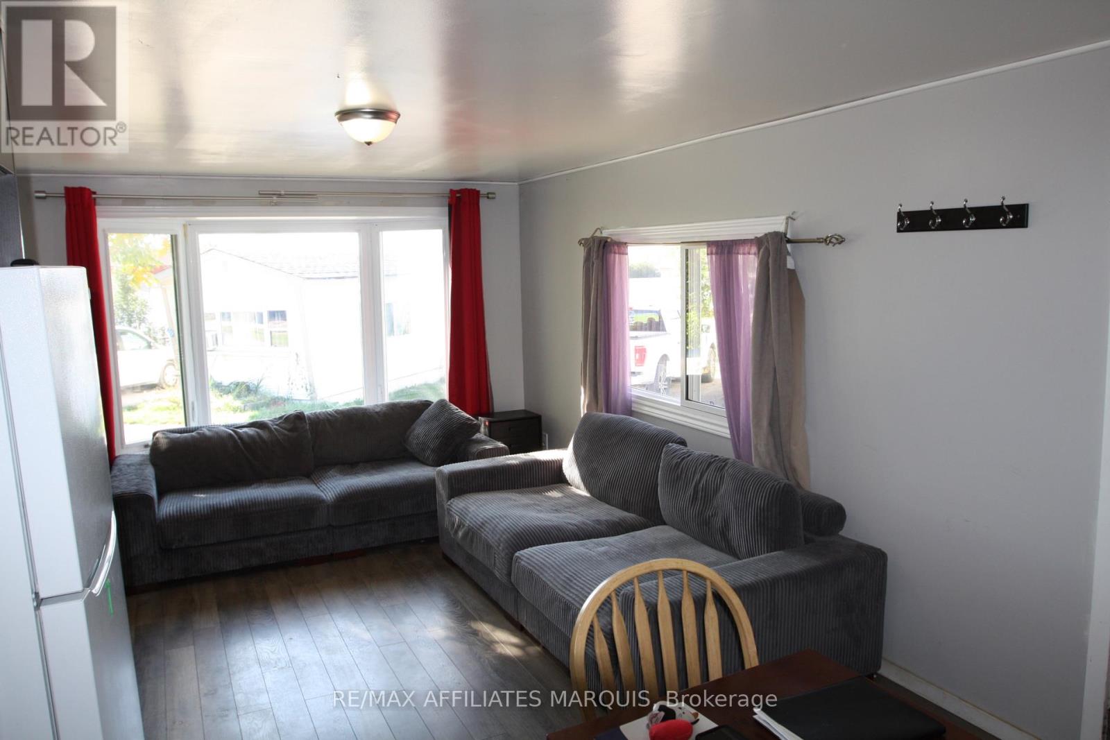 514 Jason Street N, Smiths Falls, Ontario  K7A 4S4 - Photo 8 - X12437603