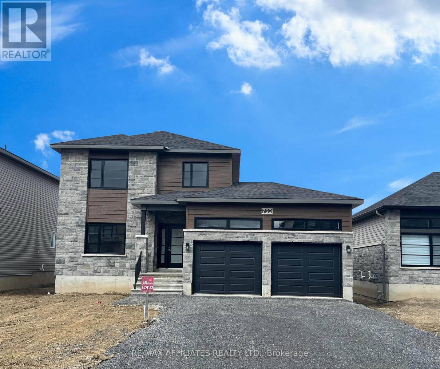 1055 CHABLIS CRESCENT, Russell, Ontario