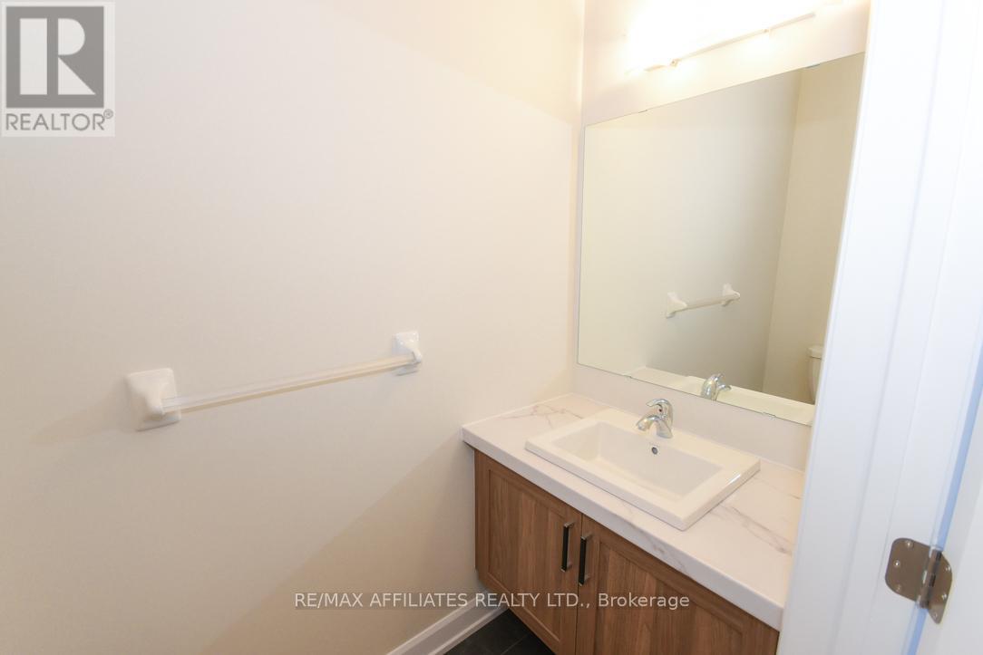 1055 Chablis Crescent, Russell, Ontario  K0A 1W0 - Photo 20 - X12438111