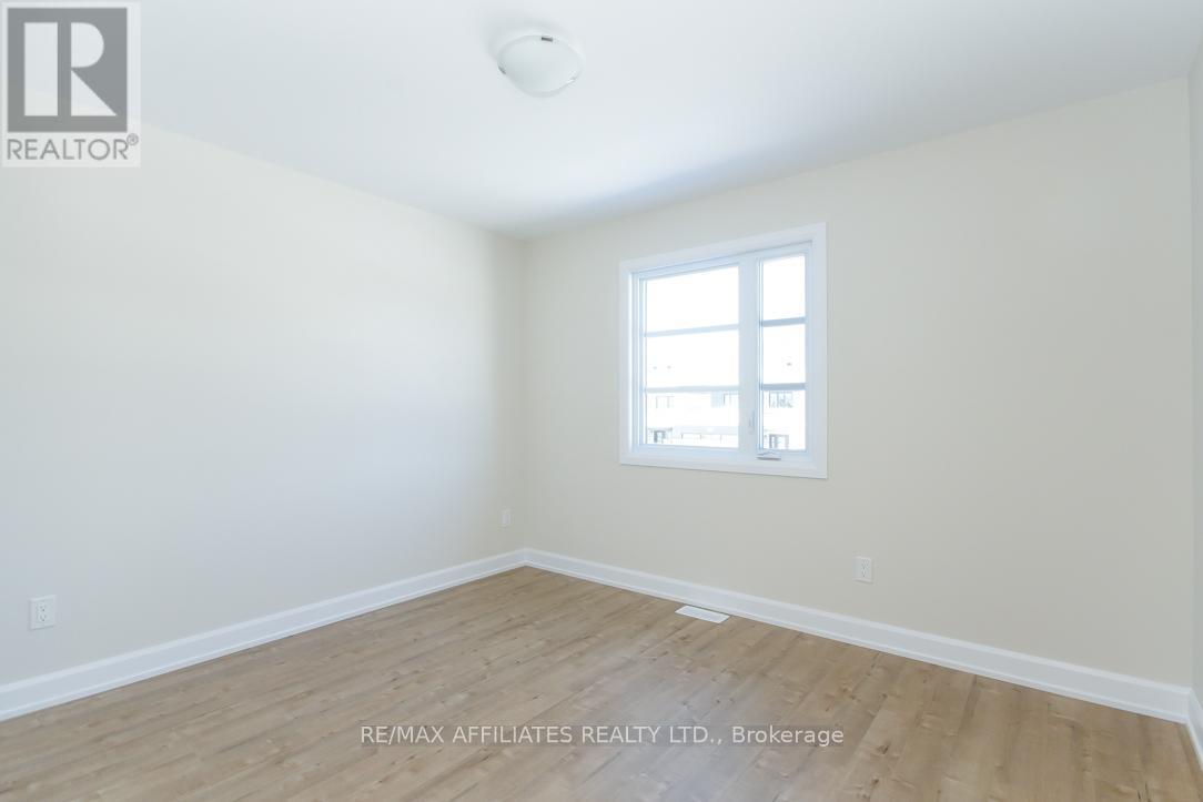 1055 Chablis Crescent, Russell, Ontario  K0A 1W0 - Photo 32 - X12438111