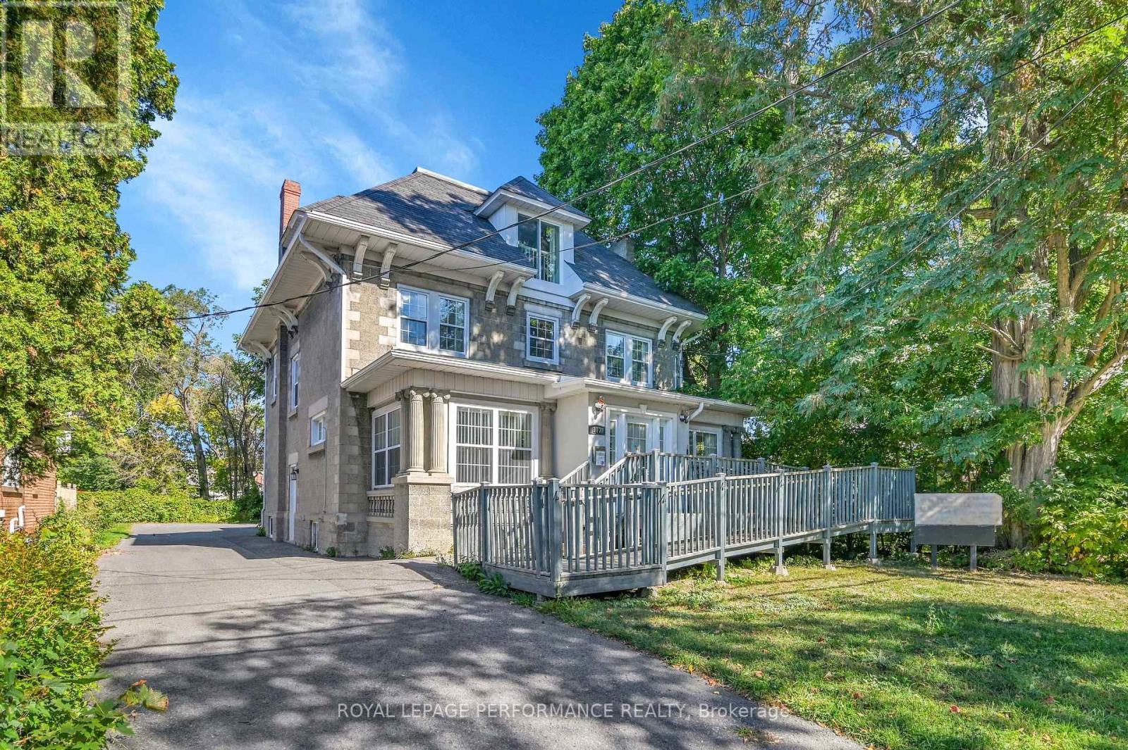 117 First Street E, Cornwall, Ontario  K6H 1K8 - Photo 1 - X12440056