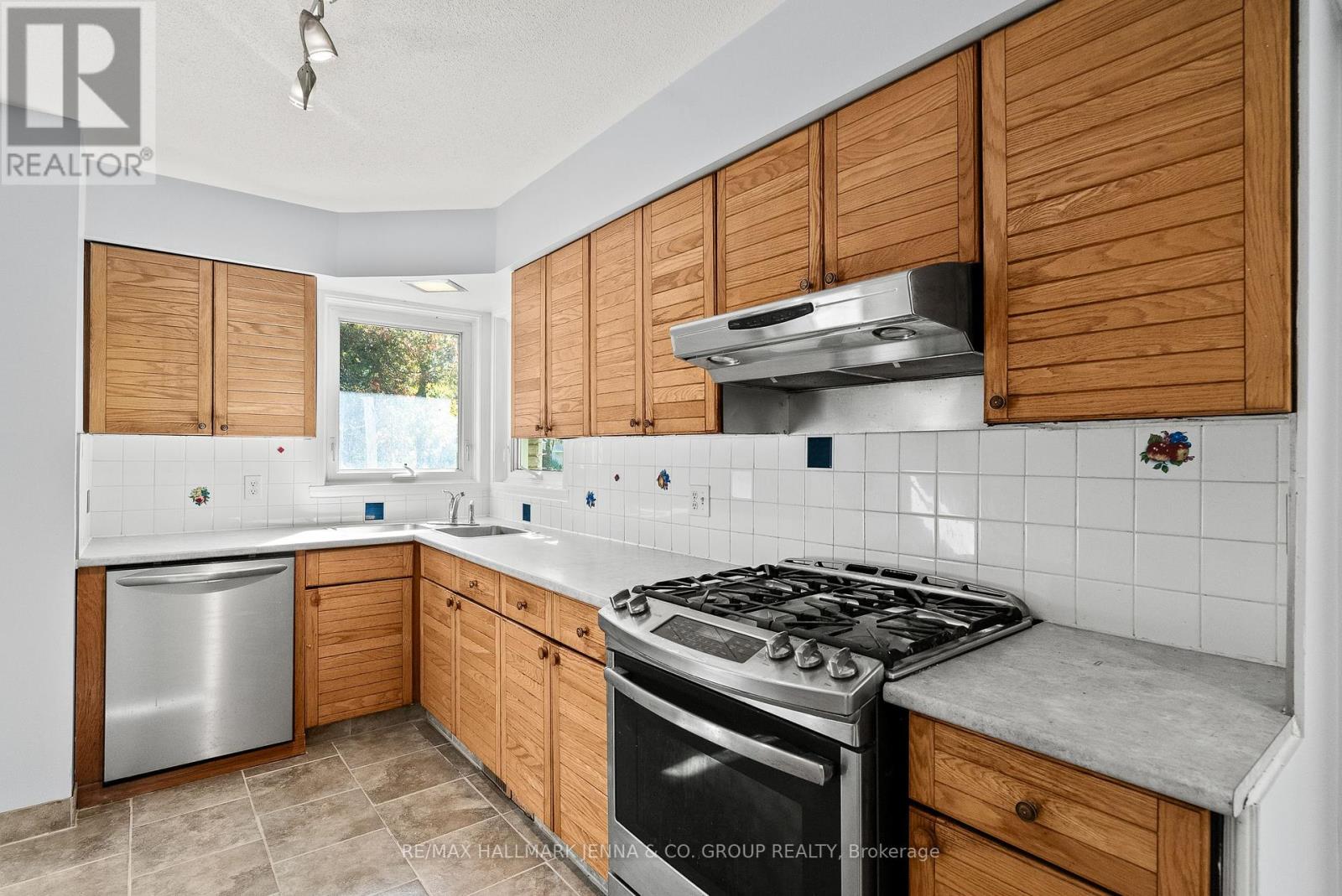 2928 Seguin Road, The Nation, Ontario  K0B 1G0 - Photo 13 - X12463674