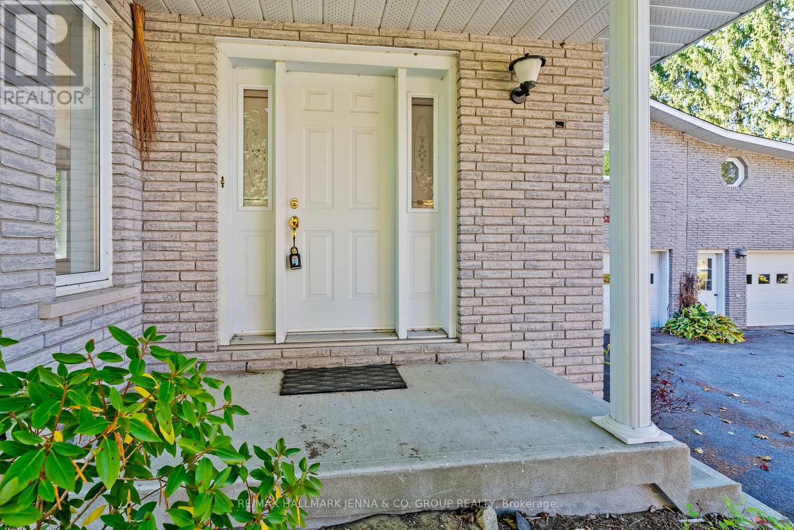 2928 Seguin Road, The Nation, Ontario  K0B 1G0 - Photo 2 - X12463674