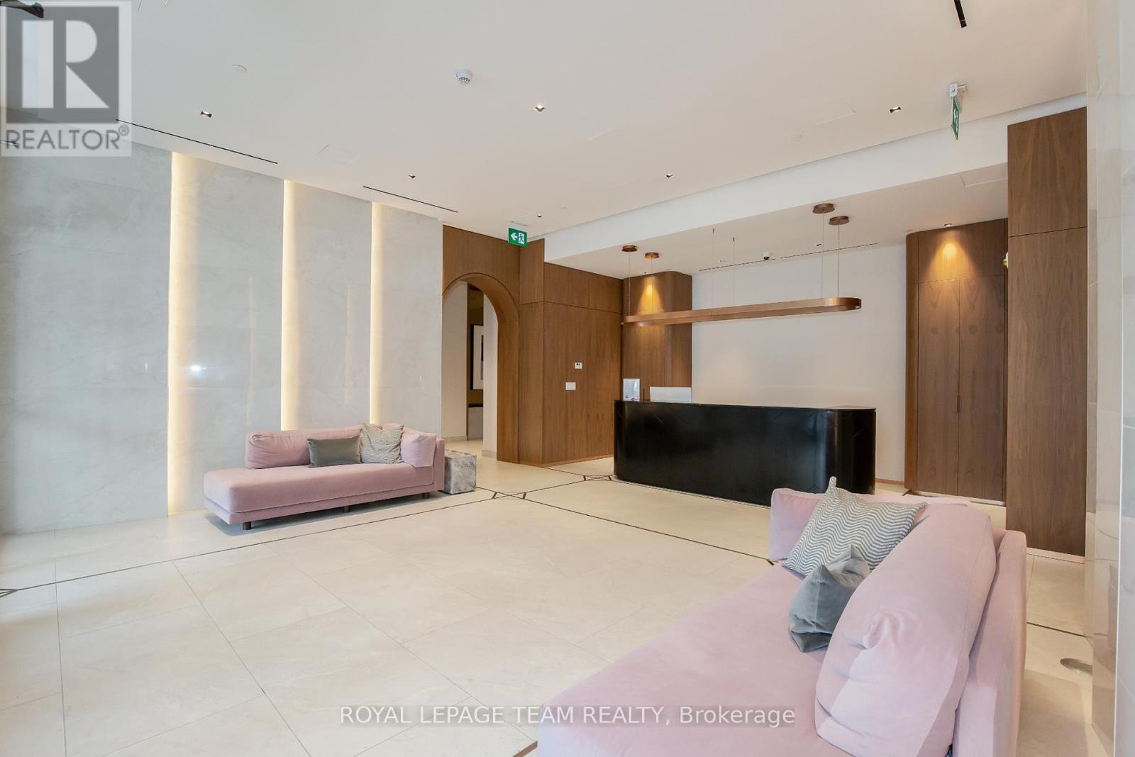 501 - 560 Rideau Street, Ottawa, Ontario  K1N 0G3 - Photo 4 - X12464484