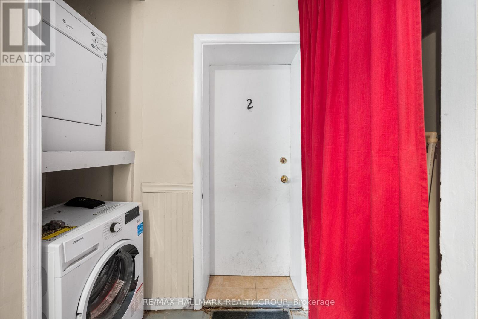 1305 Dorchester Avenue, Ottawa, Ontario  K1Z 8E8 - Photo 17 - X12464508