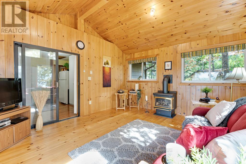 2234a Grindstone Lake Road, Frontenac, Ontario  K0H 2M0 - Photo 16 - X12464875