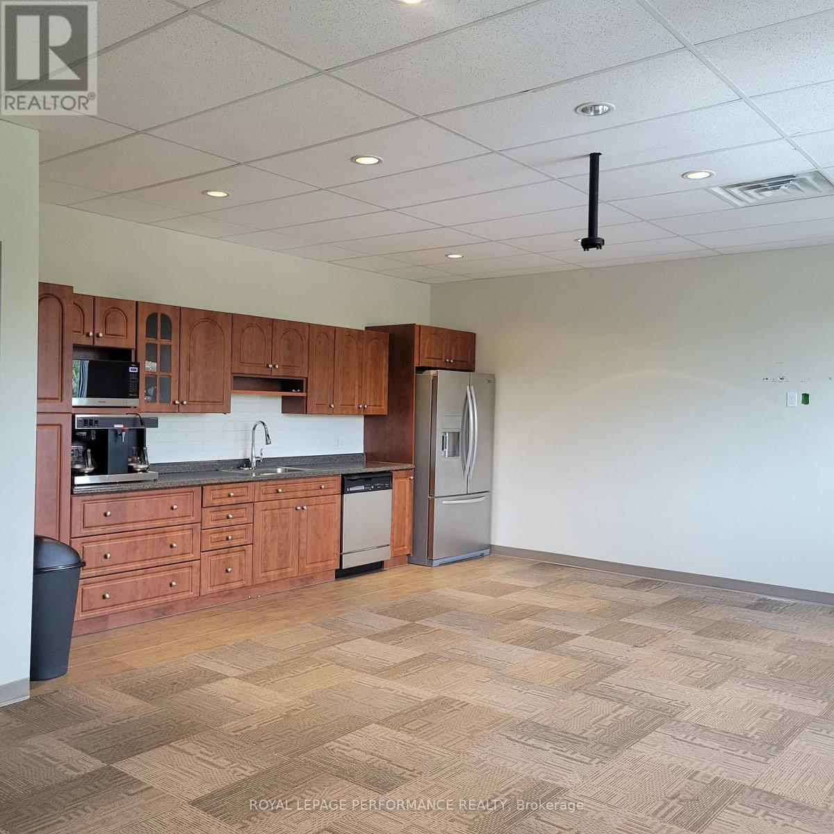 200 - 4471 Innes Road, Ottawa, Ontario  K4A 1A7 - Photo 17 - X12466206
