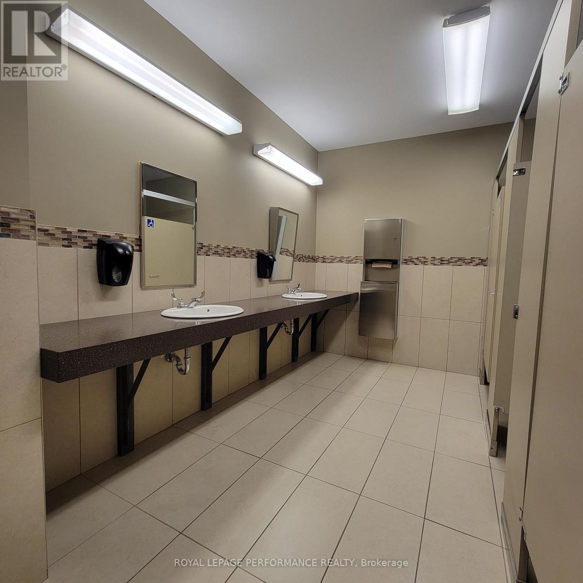 200 - 4471 Innes Road, Ottawa, Ontario  K4A 1A7 - Photo 20 - X12466206