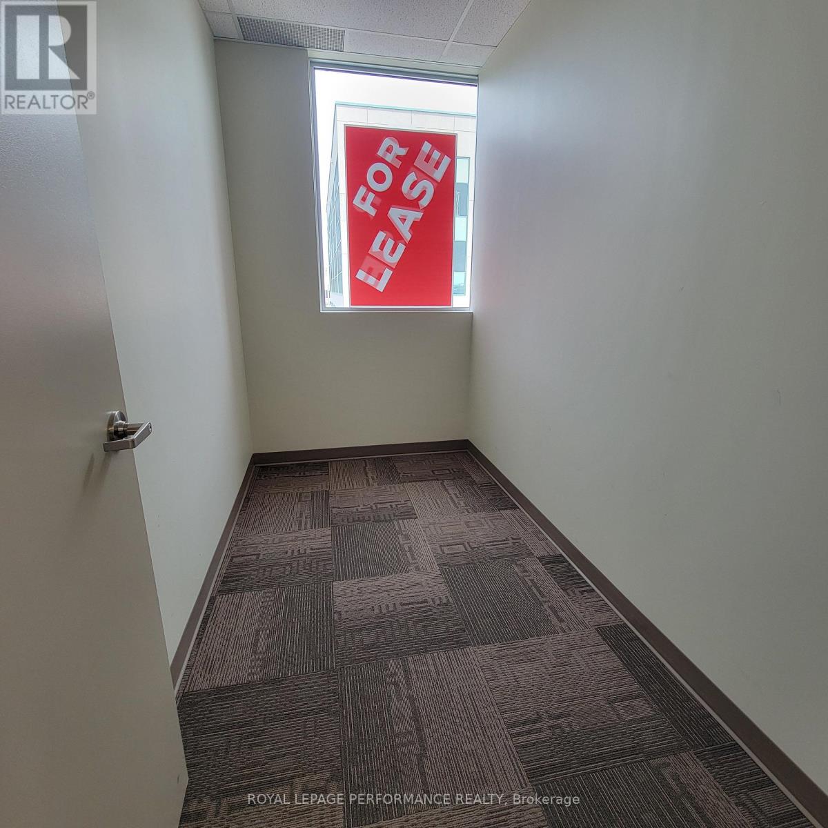 200 - 4471 Innes Road, Ottawa, Ontario  K4A 1A7 - Photo 5 - X12466206