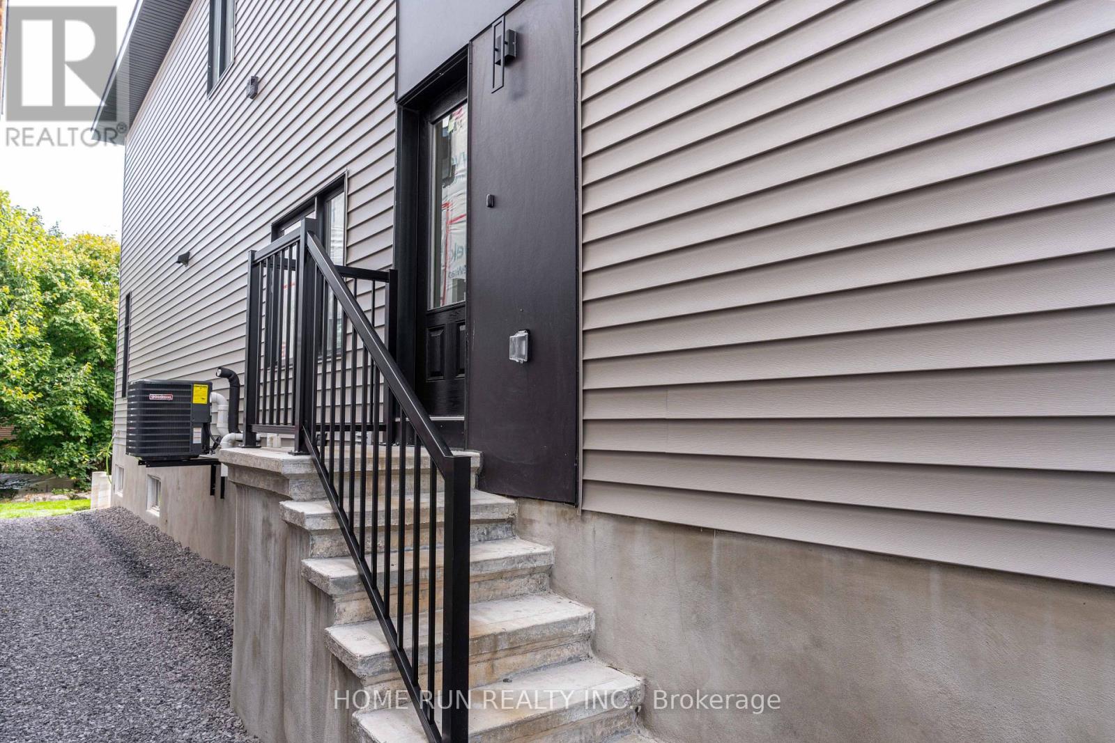 2239 Page Road, Ottawa, Ontario  K1C 7K5 - Photo 39 - X12469436