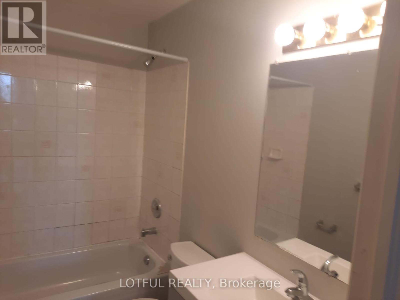 301 - 192 King Street W, Prescott, Ontario  K0E 1T0 - Photo 11 - X12471791