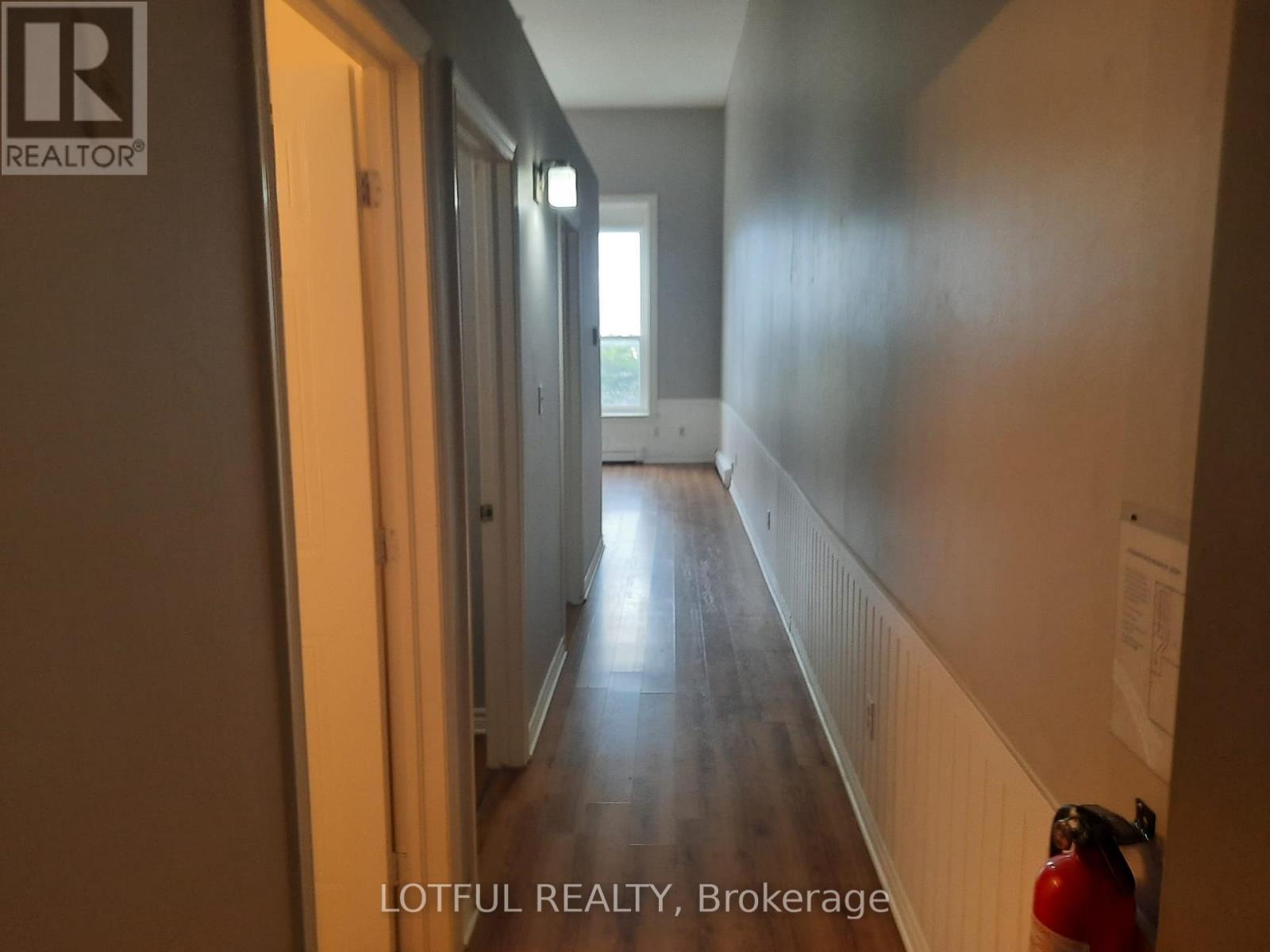 301 - 192 King Street W, Prescott, Ontario  K0E 1T0 - Photo 4 - X12471791