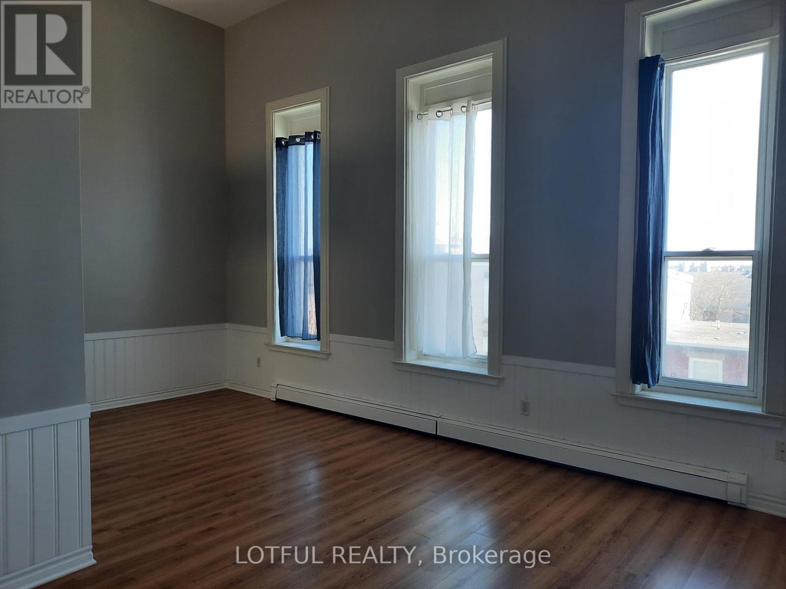 301 - 192 King Street W, Prescott, Ontario  K0E 1T0 - Photo 5 - X12471791