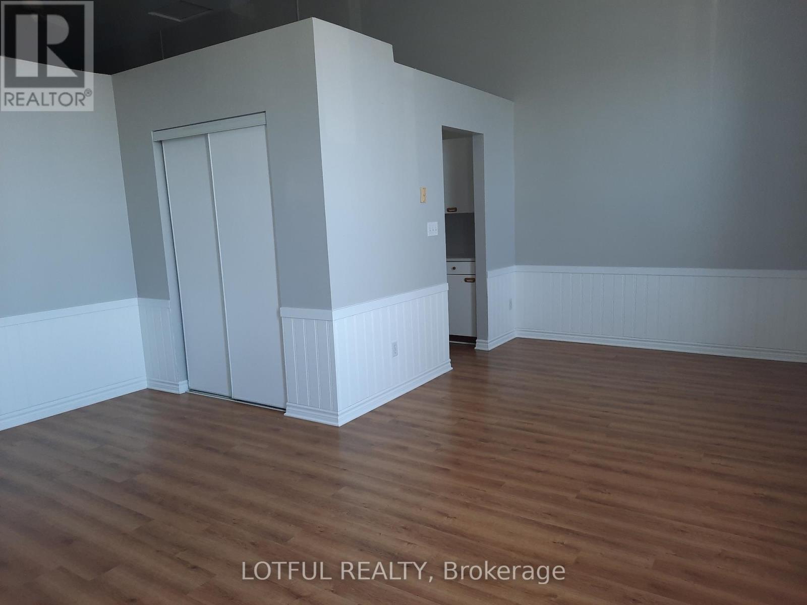301 - 192 King Street W, Prescott, Ontario  K0E 1T0 - Photo 8 - X12471791