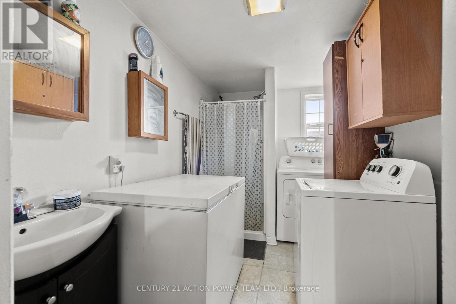 331 Seventh Street E, Cornwall, Ontario  K6H 2R8 - Photo 16 - X12476212