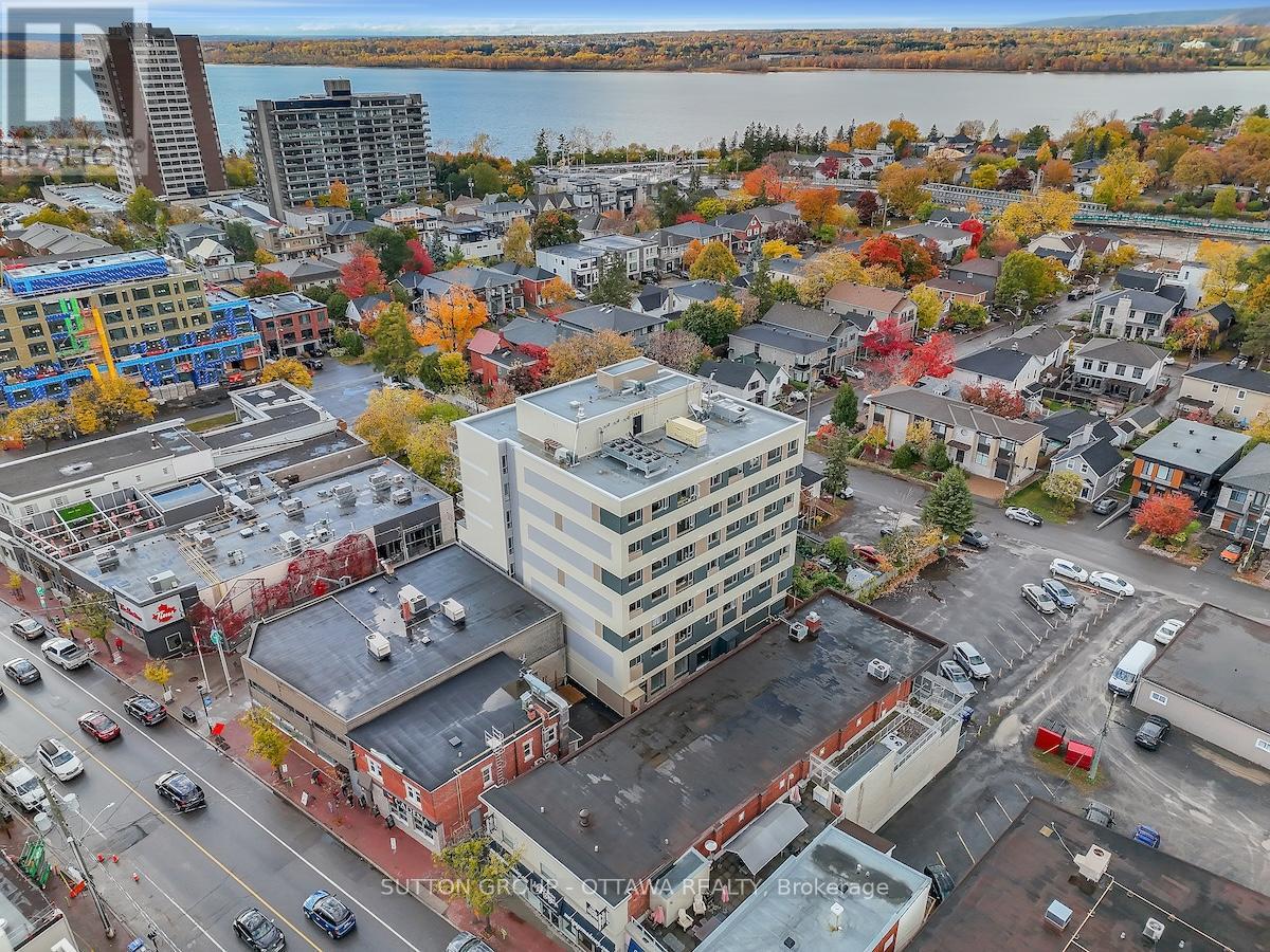 399 Winston Avenue, Ottawa, Ontario  K2A 1Y8 - Photo 38 - X12480803
