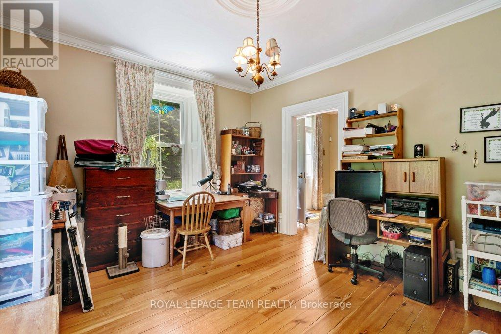 10095 Shaw Road, North Dundas, Ontario  K0E 1S0 - Photo 17 - X12483325