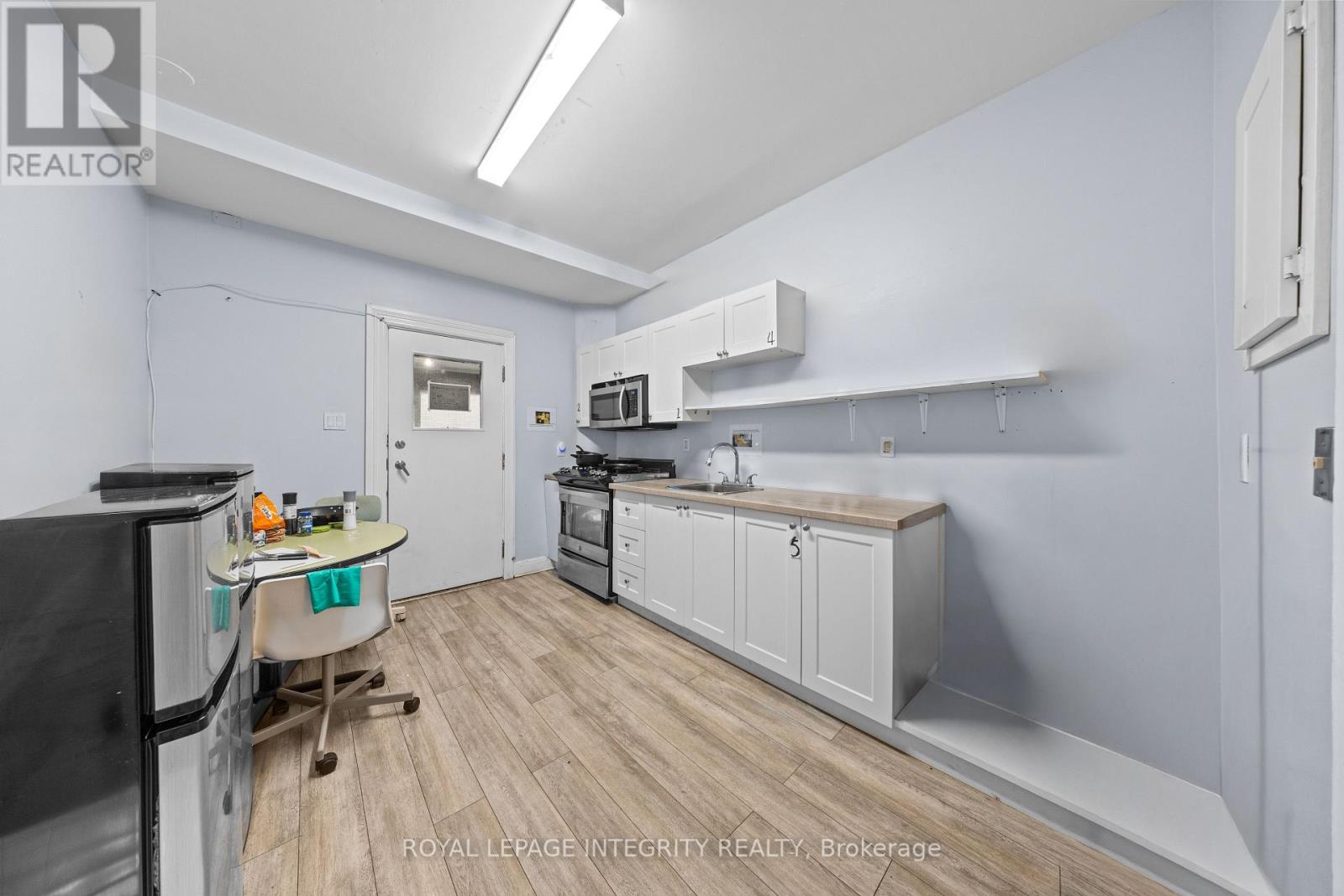 279 Somerset Street E, Ottawa, Ontario  K1N 6V7 - Photo 4 - X12486659