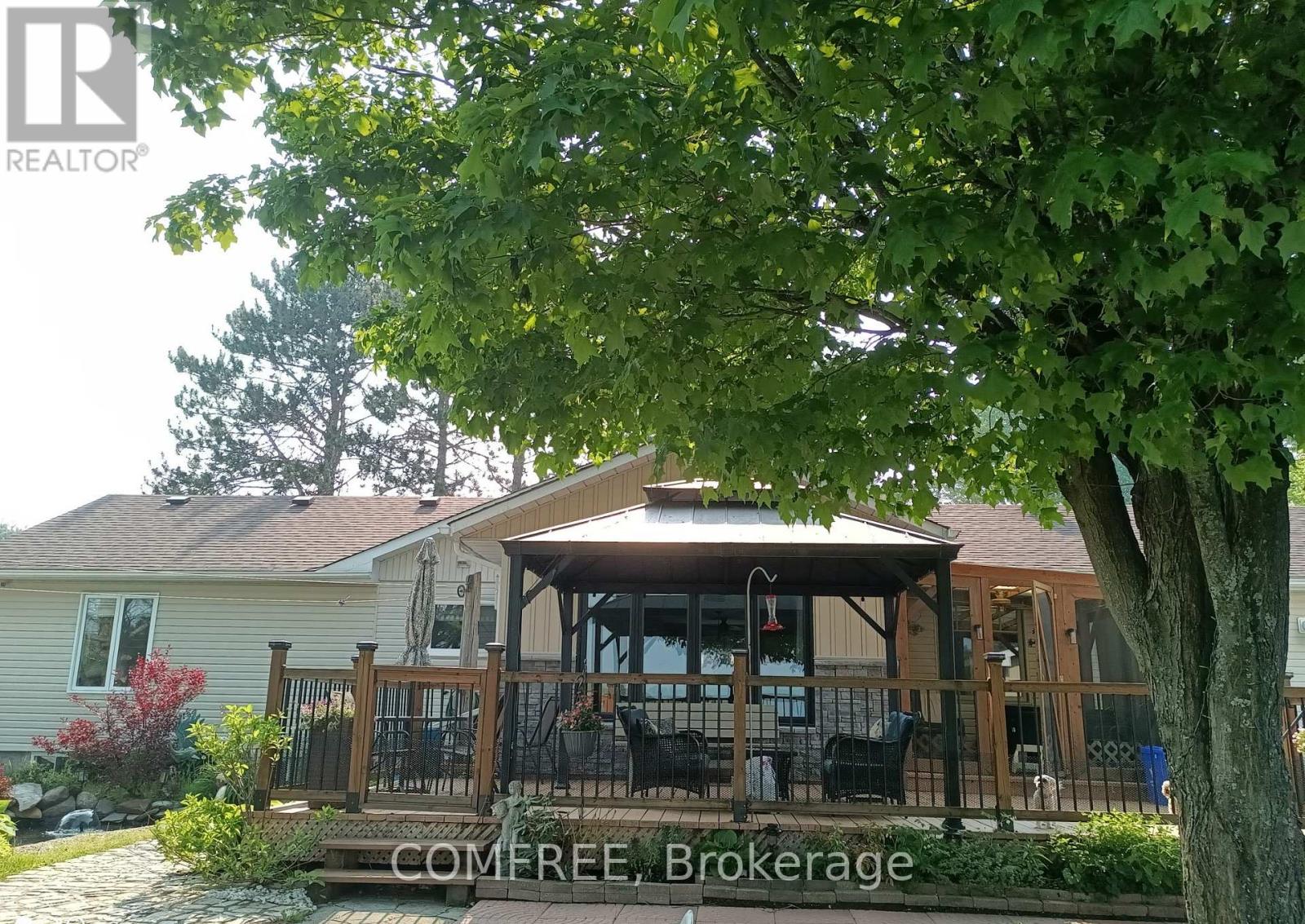 76 LAKE STREET, South Algonquin, Ontario