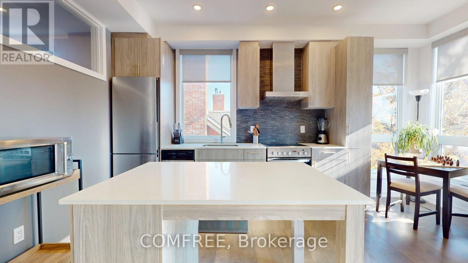 404 - 150 Greenfield Avenue, Ottawa, Ontario  K1S 5W6 - Photo 4 - X12504700