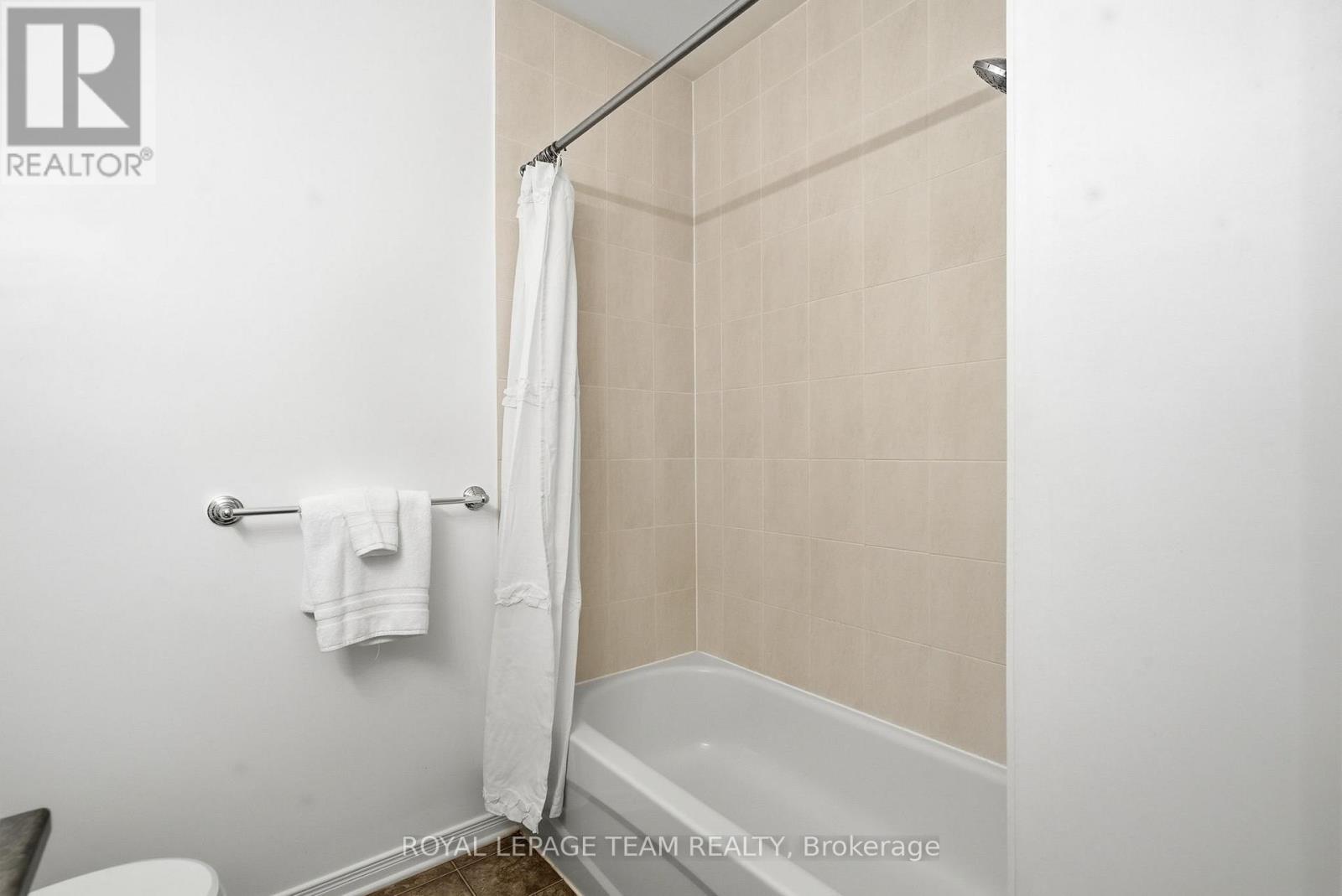 104 Fir Lane, North Grenville, Ontario  K0G 1J0 - Photo 25 - X12511836