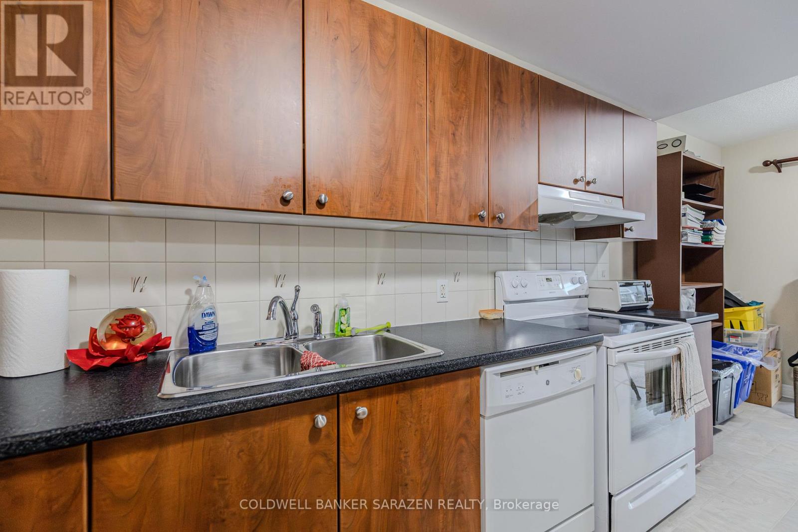 160 Paseo Private, Ottawa, Ontario  K2G 4N7 - Photo 11 - X12516998