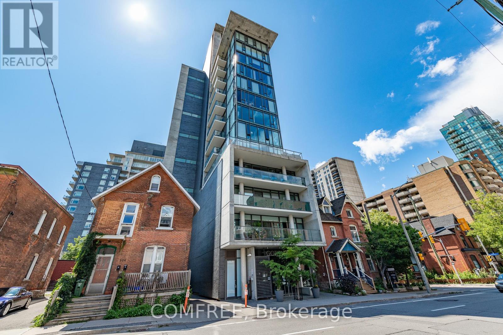 402 - 224 Lyon Street N, Ottawa, Ontario  K1R 0C1 - Photo 1 - X12517734