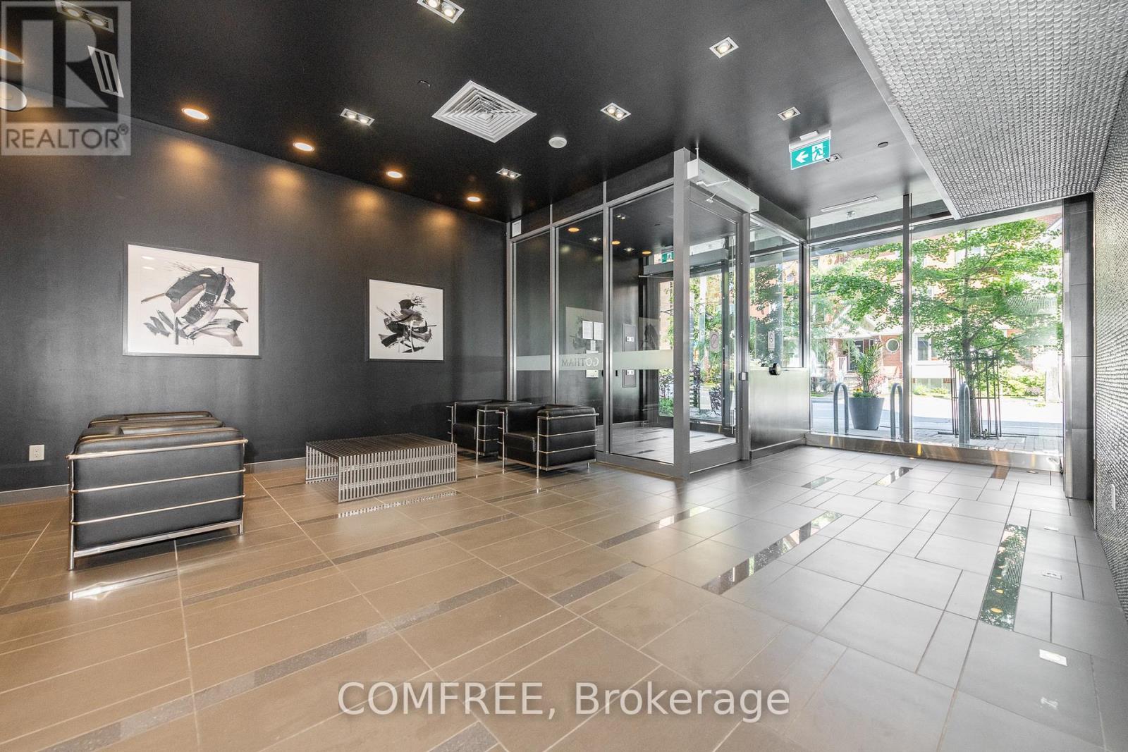 402 - 224 Lyon Street N, Ottawa, Ontario  K1R 0C1 - Photo 3 - X12517734