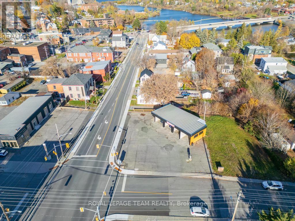 12 Elgin Street E, Arnprior, Ontario  K7S 1N3 - Photo 15 - X12521276