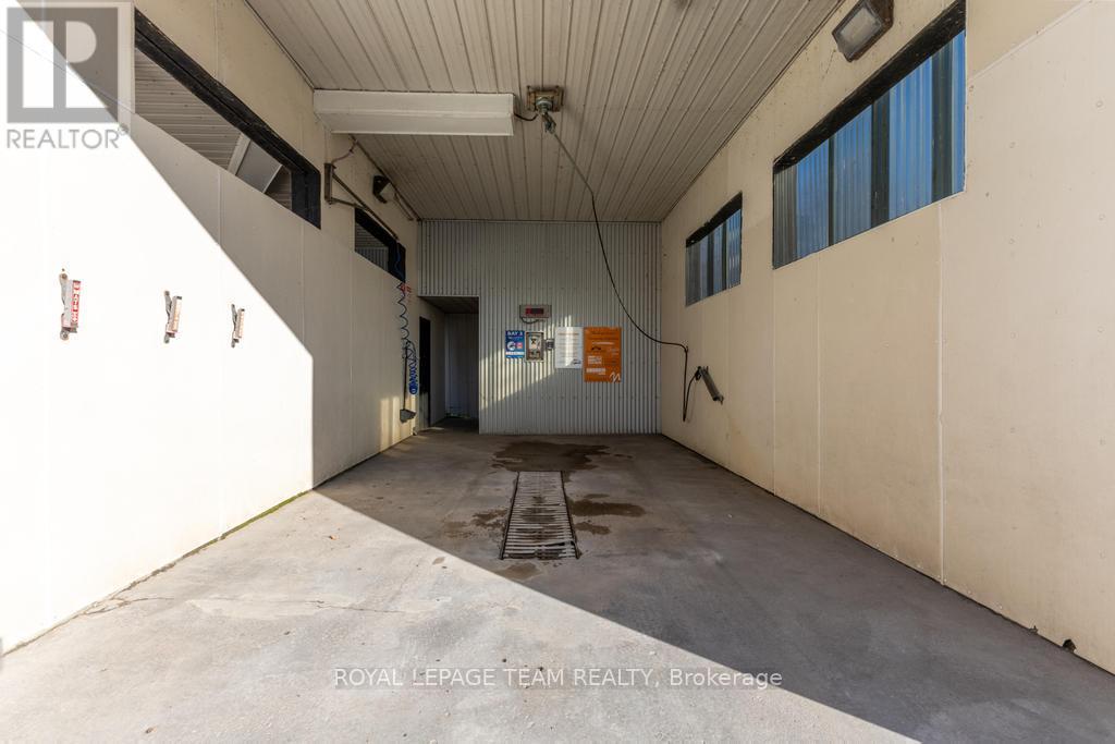 12 Elgin Street E, Arnprior, Ontario  K7S 1N3 - Photo 8 - X12521276