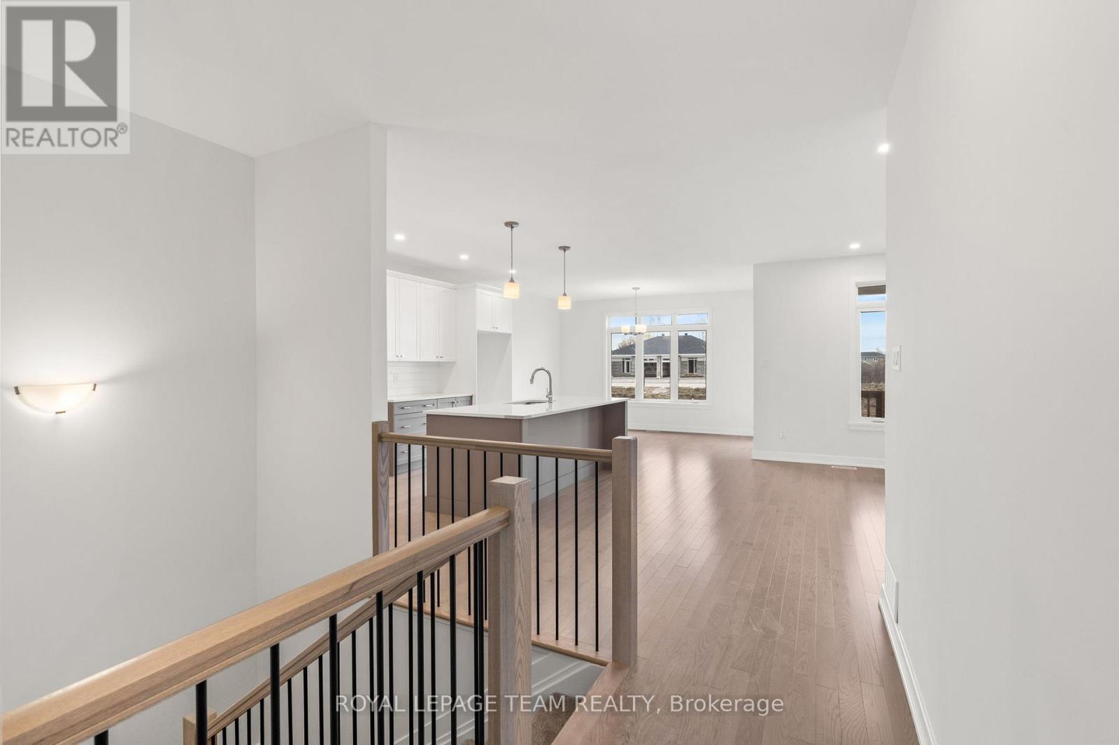 1039 Moore Street, Brockville, Ontario  K6V 0H1 - Photo 10 - X12524078