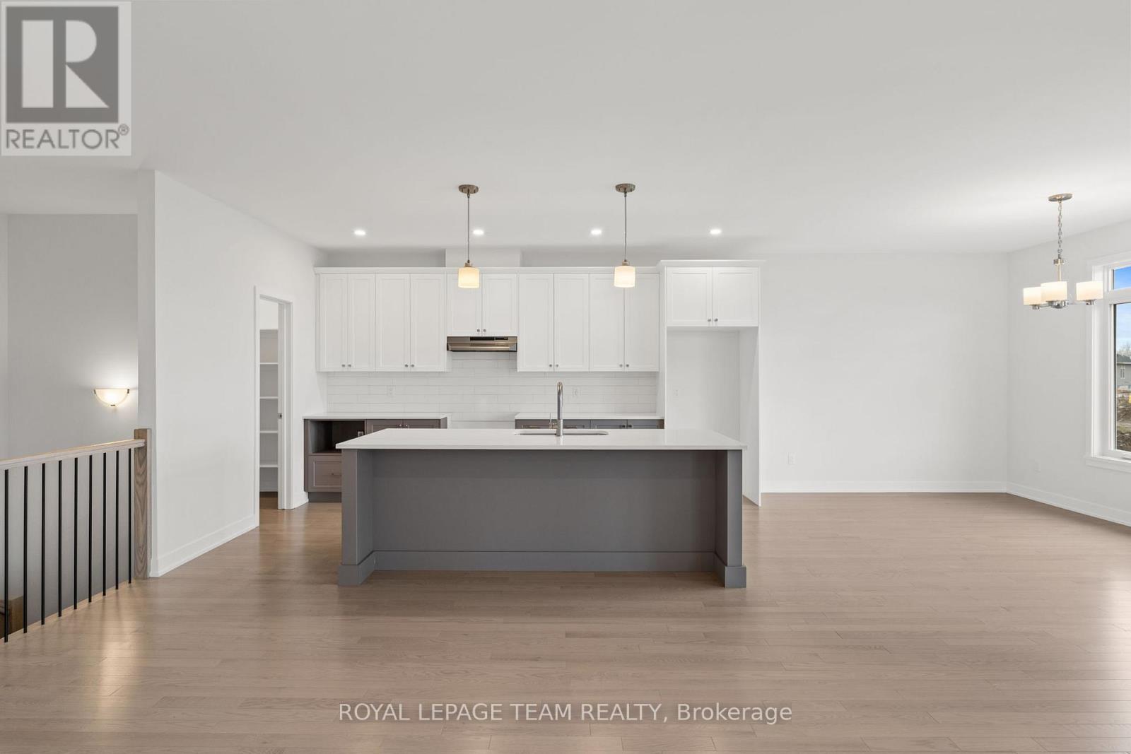 1039 Moore Street, Brockville, Ontario  K6V 0H1 - Photo 12 - X12524078