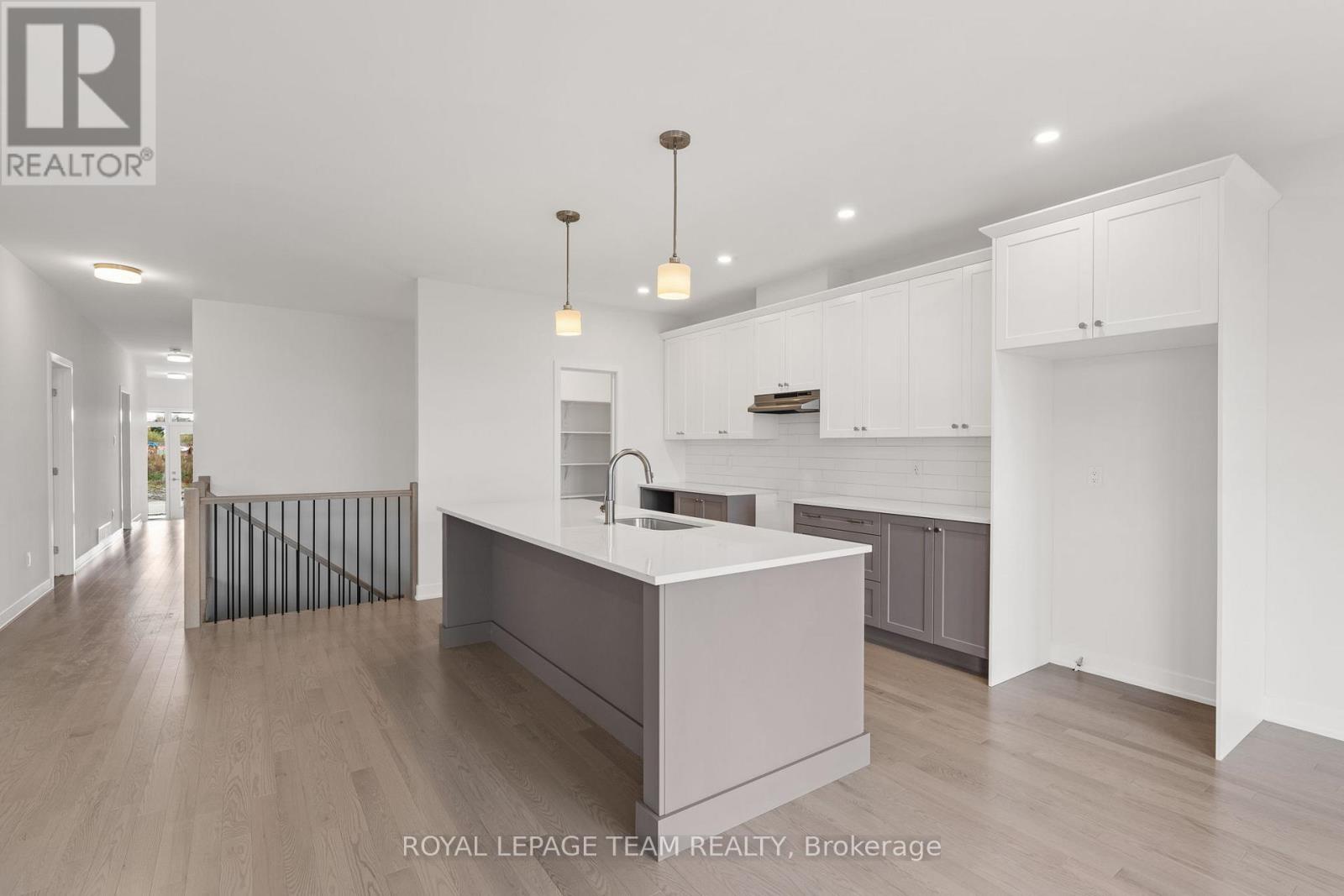1039 Moore Street, Brockville, Ontario  K6V 0H1 - Photo 13 - X12524078