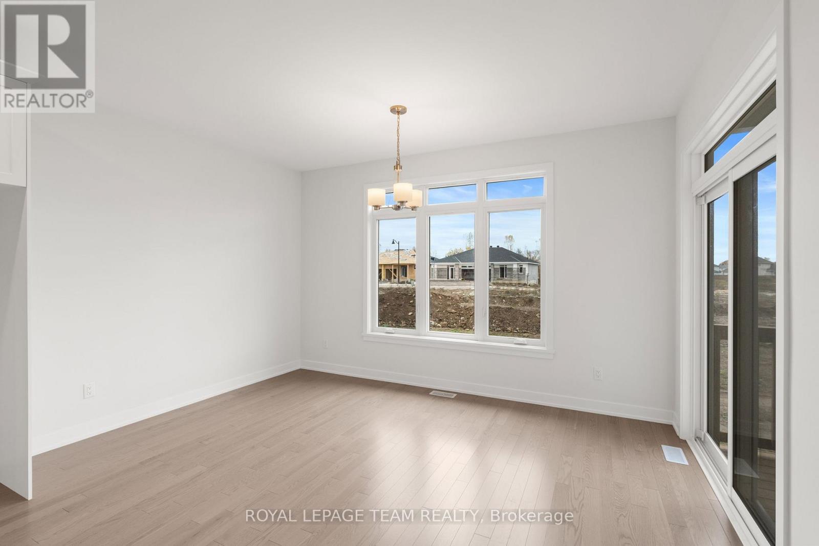 1039 Moore Street, Brockville, Ontario  K6V 0H1 - Photo 20 - X12524078