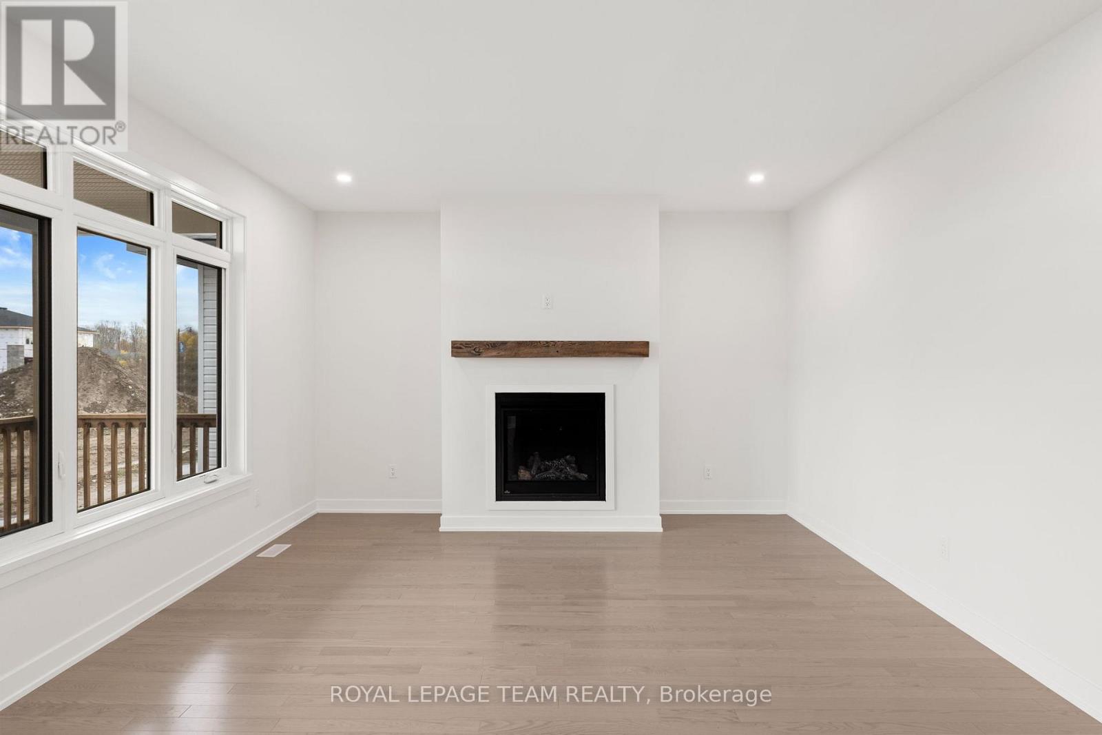 1039 Moore Street, Brockville, Ontario  K6V 0H1 - Photo 23 - X12524078