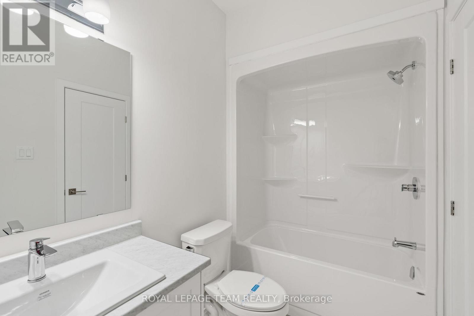 1039 Moore Street, Brockville, Ontario  K6V 0H1 - Photo 35 - X12524078