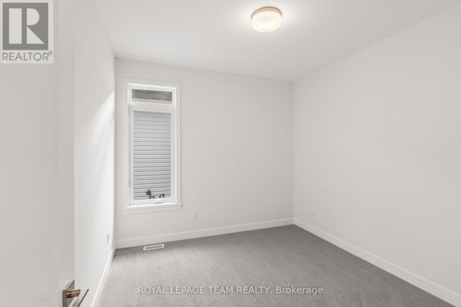 1039 Moore Street, Brockville, Ontario  K6V 0H1 - Photo 36 - X12524078