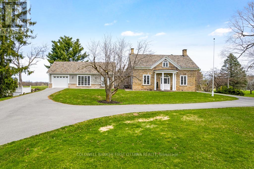 2638 RIDEAU FERRY ROAD, Drummond/North Elmsley, Ontario