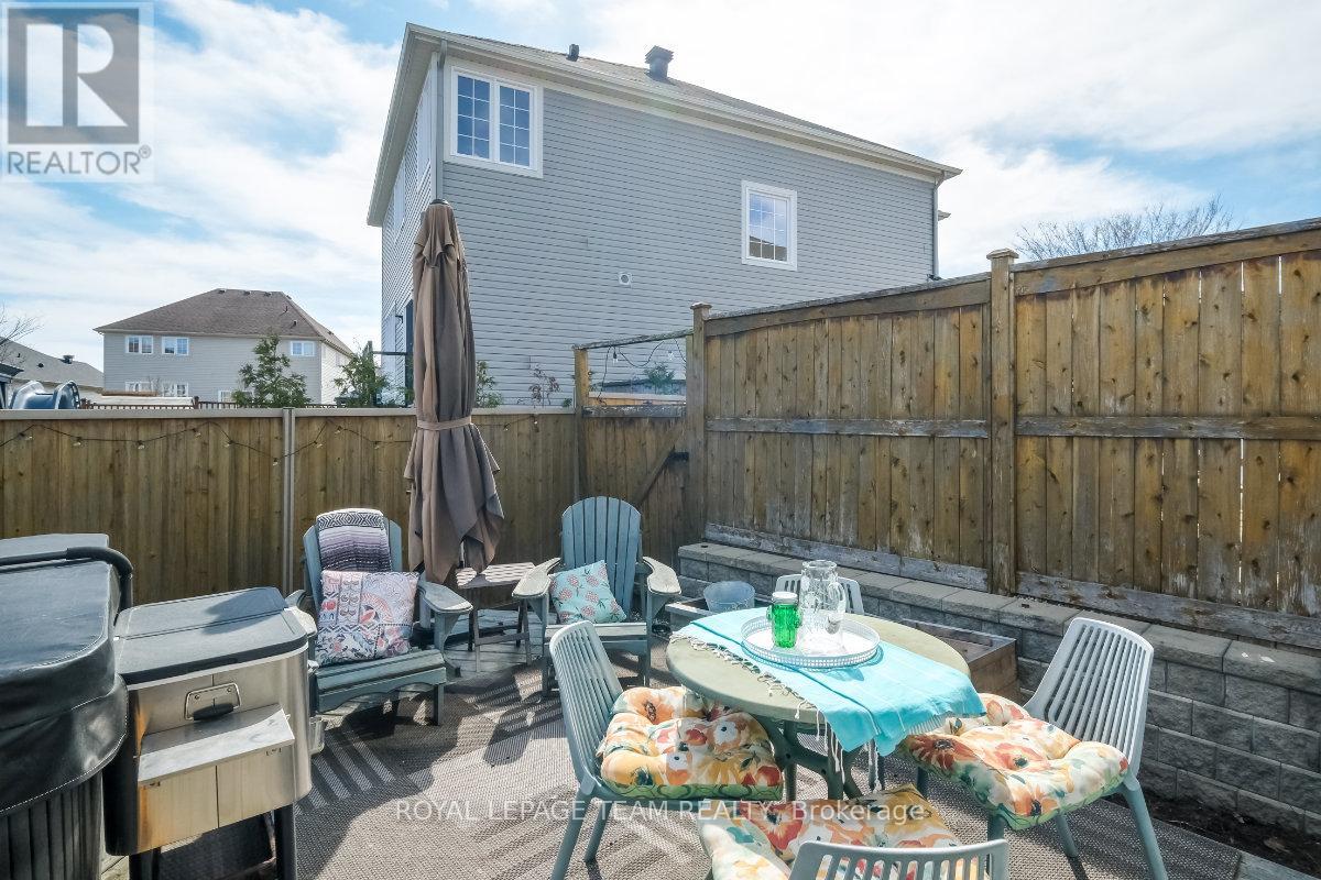 404 Heathrow Private, Ottawa, Ontario  K2S 0M9 - Photo 33 - X12536964