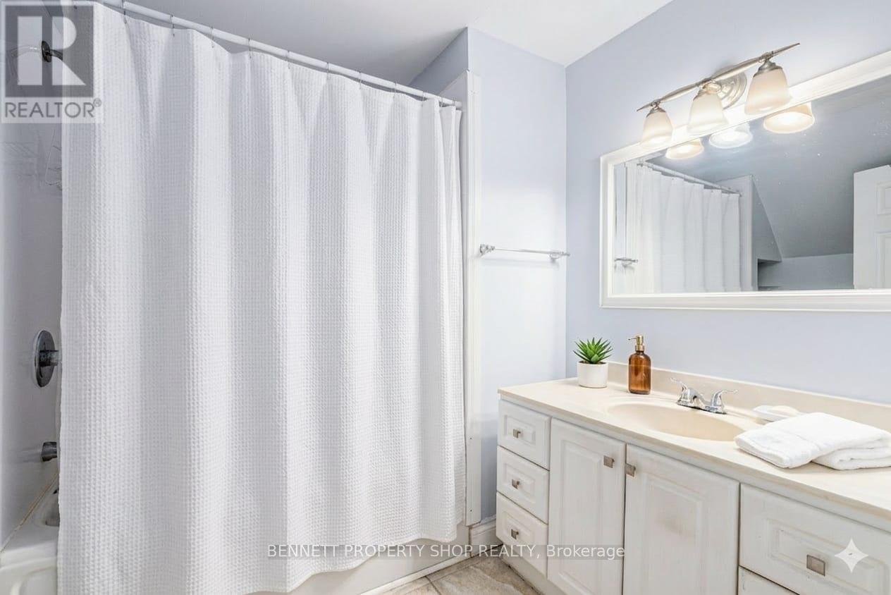 1134 O'grady Street, Ottawa, Ontario  K4M 1J3 - Photo 10 - X12540928