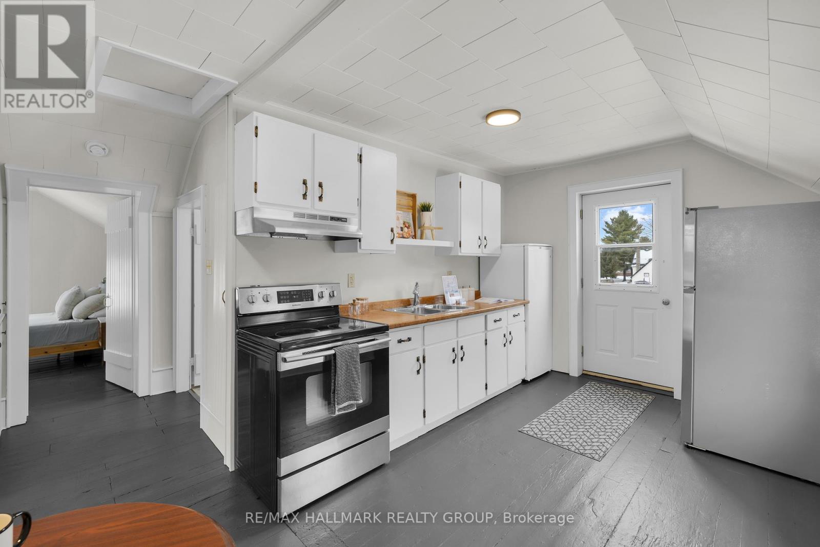 10 Wellington Street E, Athens, Ontario  K0E 1B0 - Photo 17 - X12547888