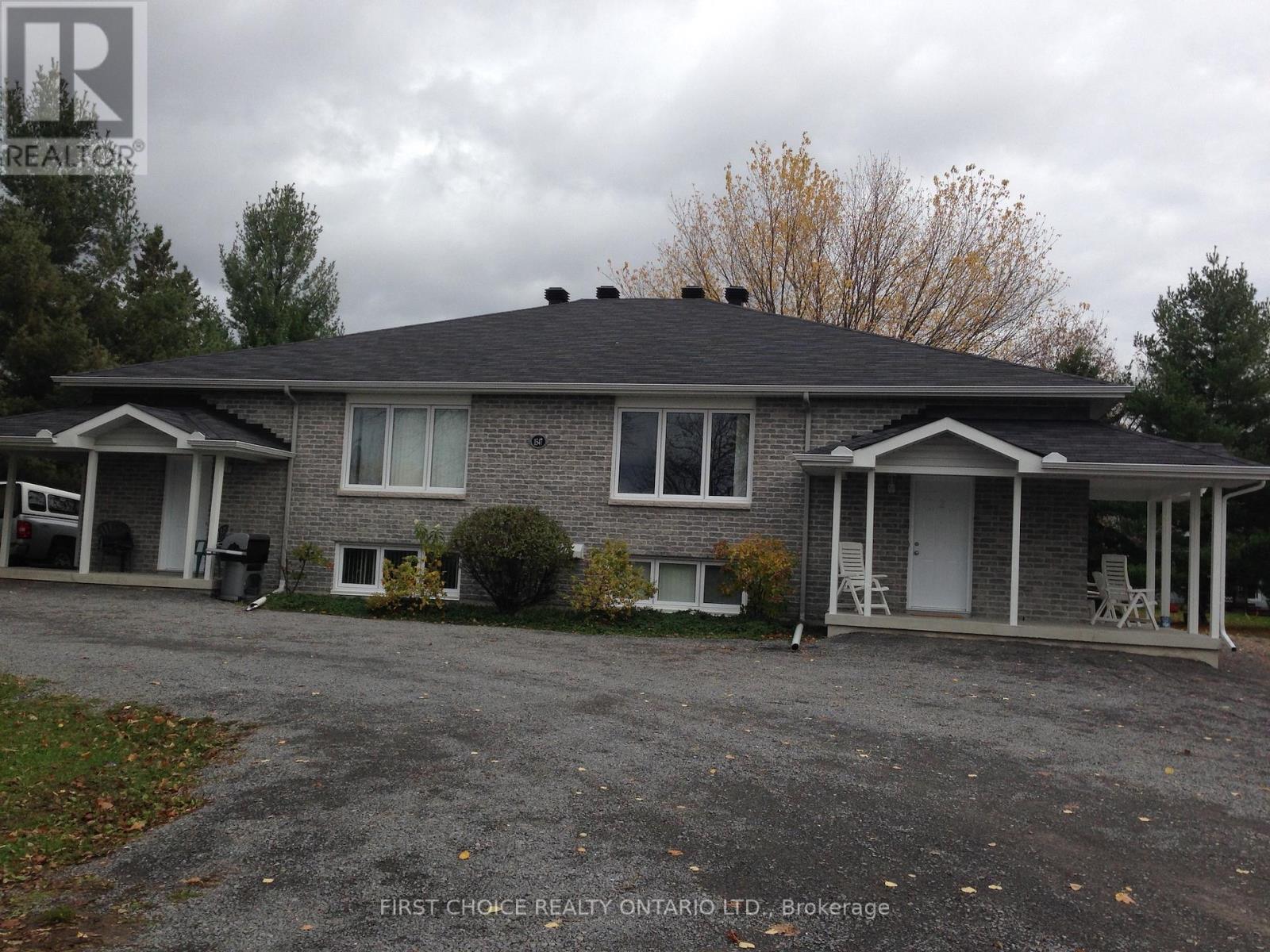 1547 Vercheres Street, Ottawa, Ontario  K1C 7C7 - Photo 1 - X12554892